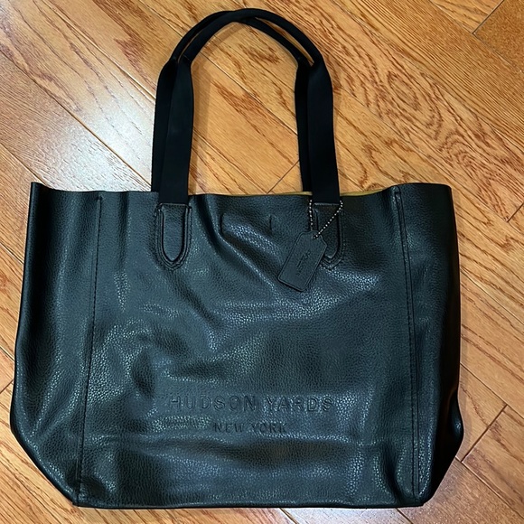 Limited Edition Rare Coach Hudson Yards Tote Bag EUC - Picture 1 of 8